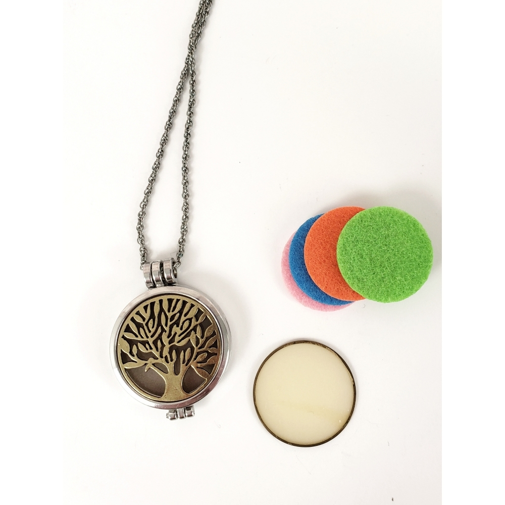 Tree Essential Oil Diffuser Necklace
